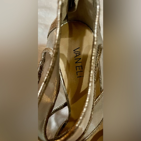 Vaneli Metalic Bronze Silver Heels size 9 - Picture 5 of 6